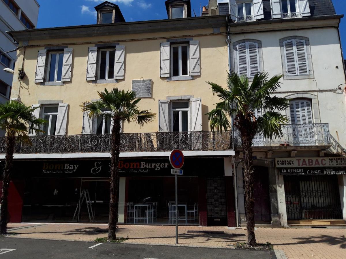 Appartement Hypercentre Tarbes - 2 Grandes Chambres エクステリア 写真