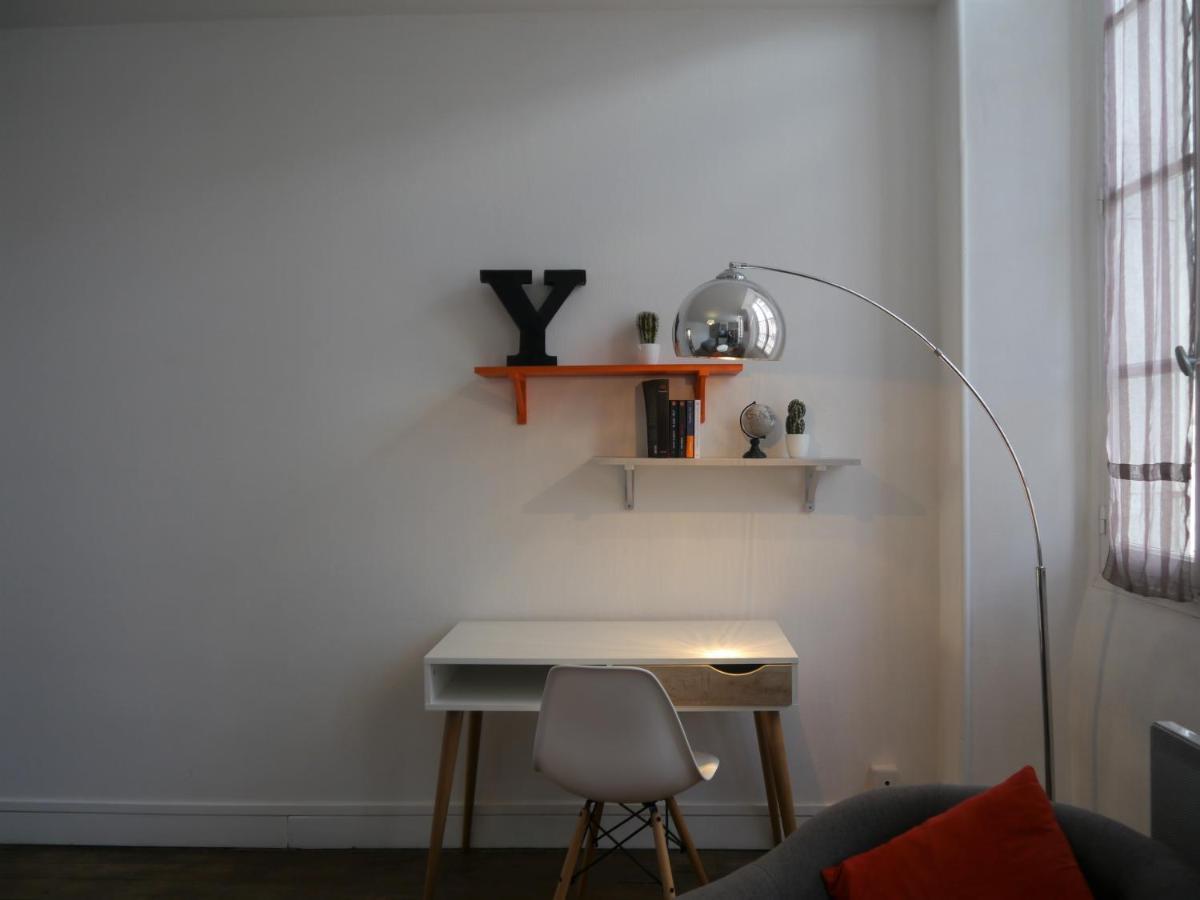 Appartement Hypercentre Tarbes - 2 Grandes Chambres エクステリア 写真