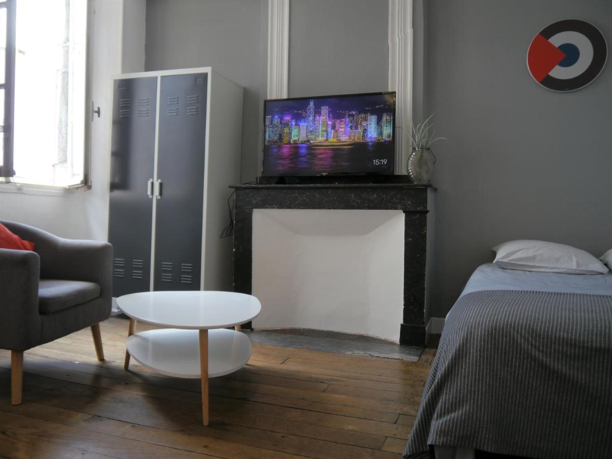 Appartement Hypercentre Tarbes - 2 Grandes Chambres エクステリア 写真