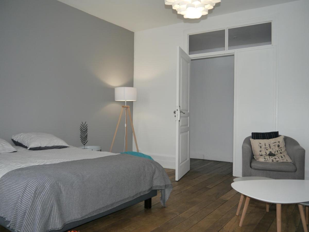 Appartement Hypercentre Tarbes - 2 Grandes Chambres エクステリア 写真